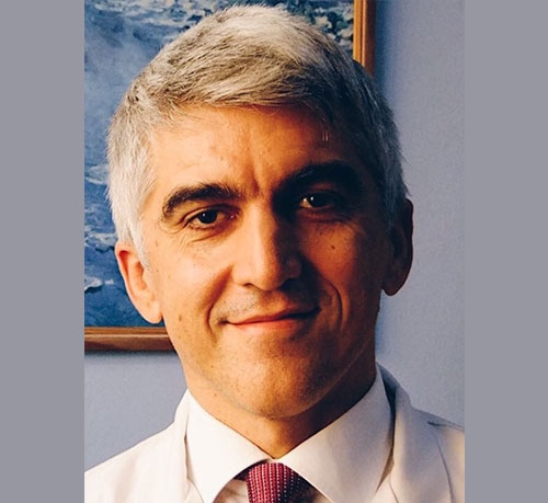 Dr. Akif Turna