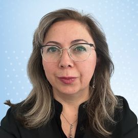 Dr. Emine Argüder